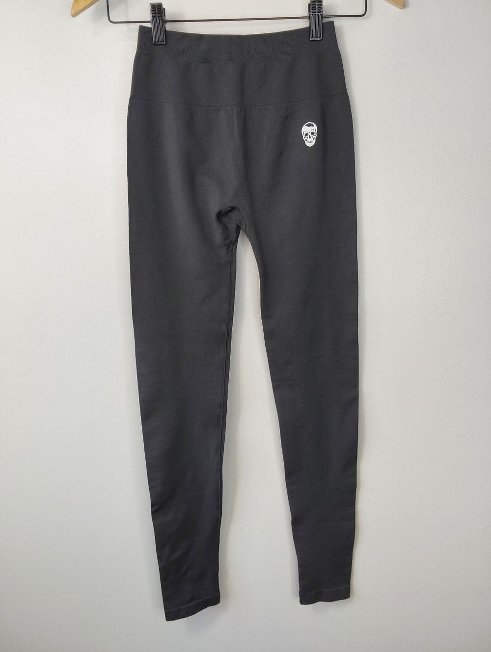 Gymreapers Skull Logo Infinity Athletic Leggings In Flat Gray